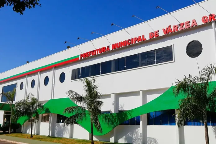 Prefeitura de Várzea Grande — Foto: Secomm