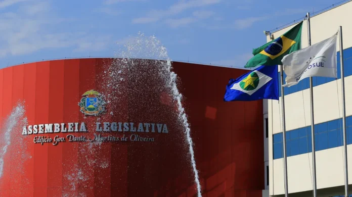 ALMT aprova em 1ª votação projeto que limita empréstimos consignados de servidores estaduais — Foto: ALMT